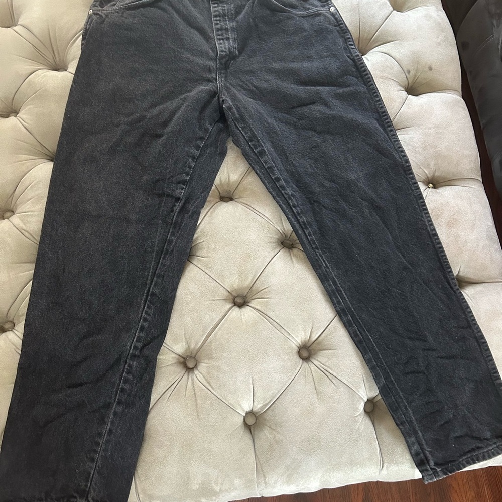 Wrangler Men's Dark Gray Relaxed Jeans